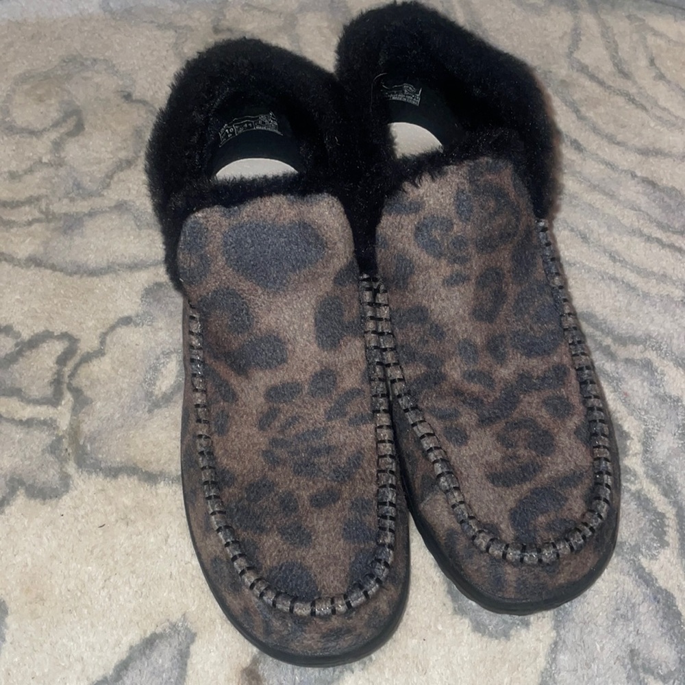 Almost brand new hey dude boots